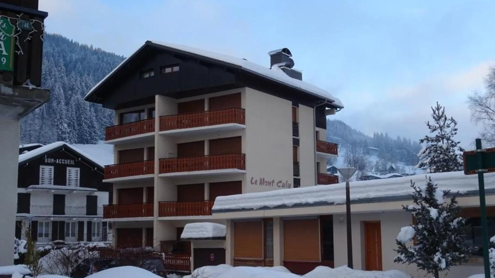 Appartement 2P Lumineux Pour 4 Pers, Balcon Sud, A 350M Des Commerces Et Telecabines, Parking Inclus - Fr-1-802-2 Les Gets 0*,  Γαλλία